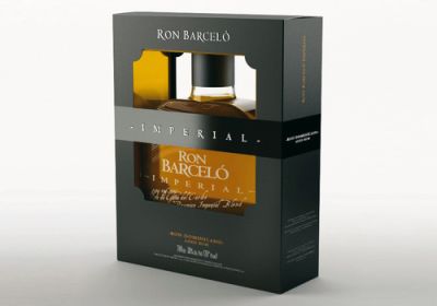 Rum-Schachtel mit Ausstanzung