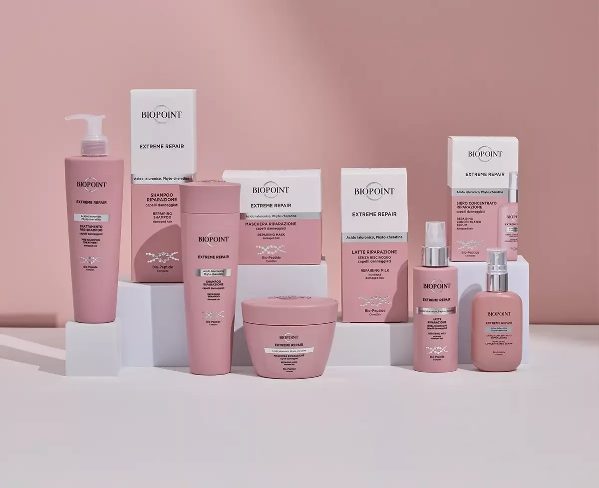Packaging cosmétiques en rose et blanc