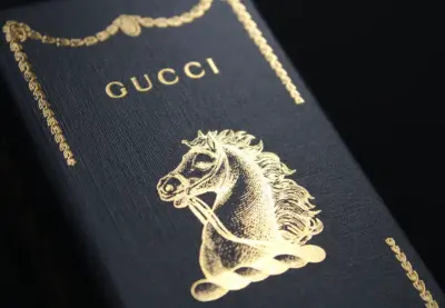 Coffret Gucci embelissement dorure