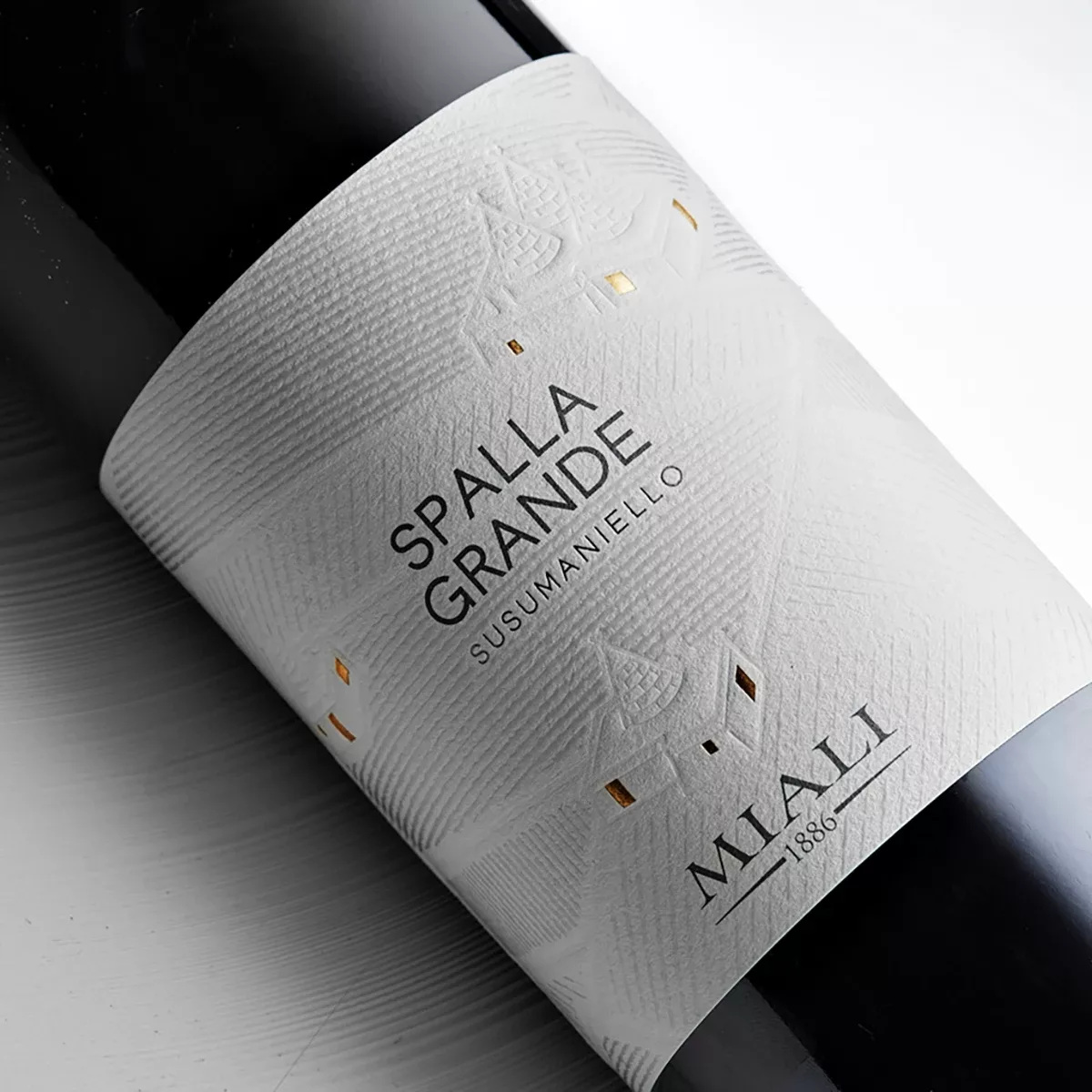 embossing luxury label